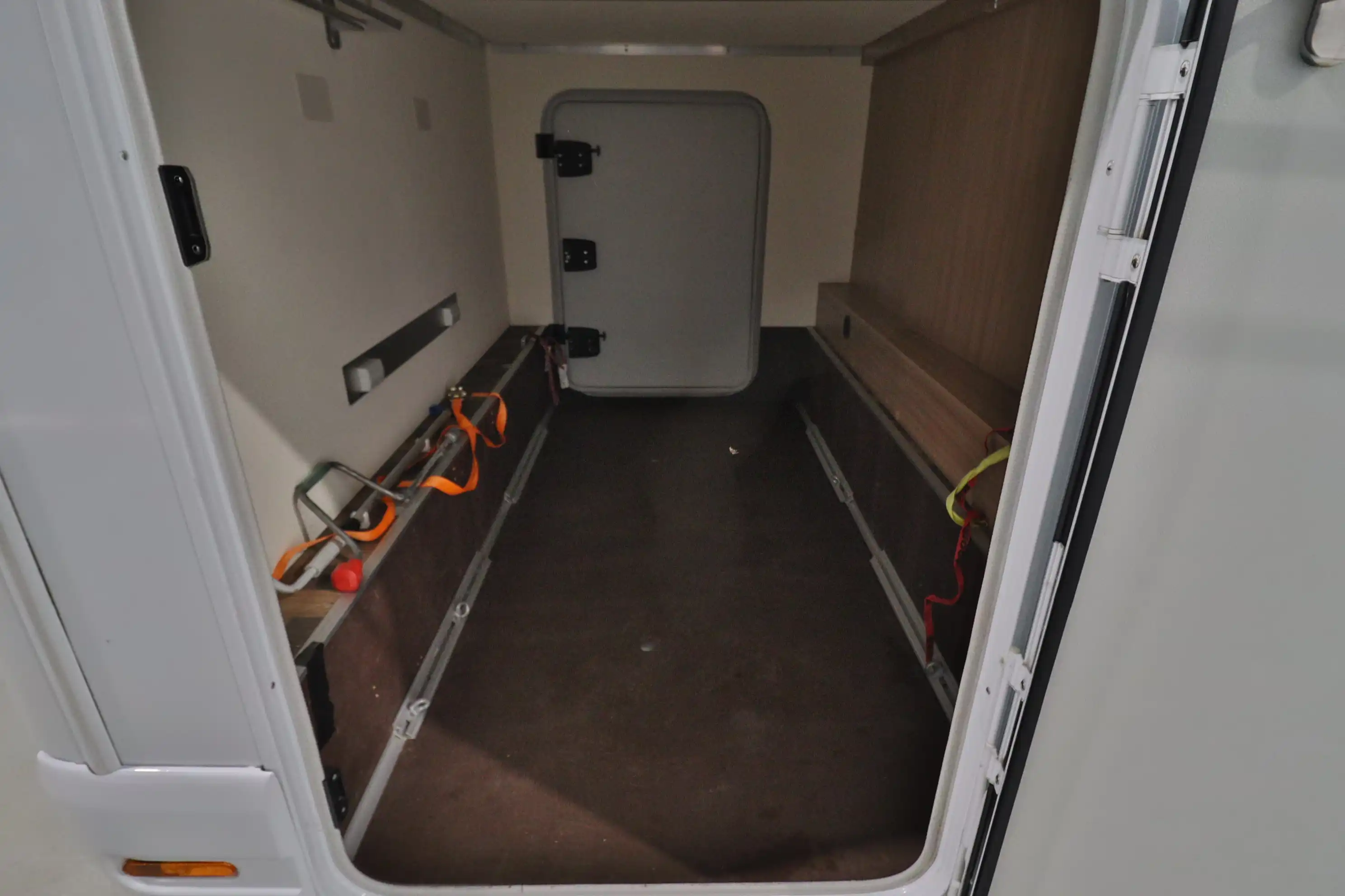 KNAUS Sky Traveller 650 DG Superlight - Ansicht 5
